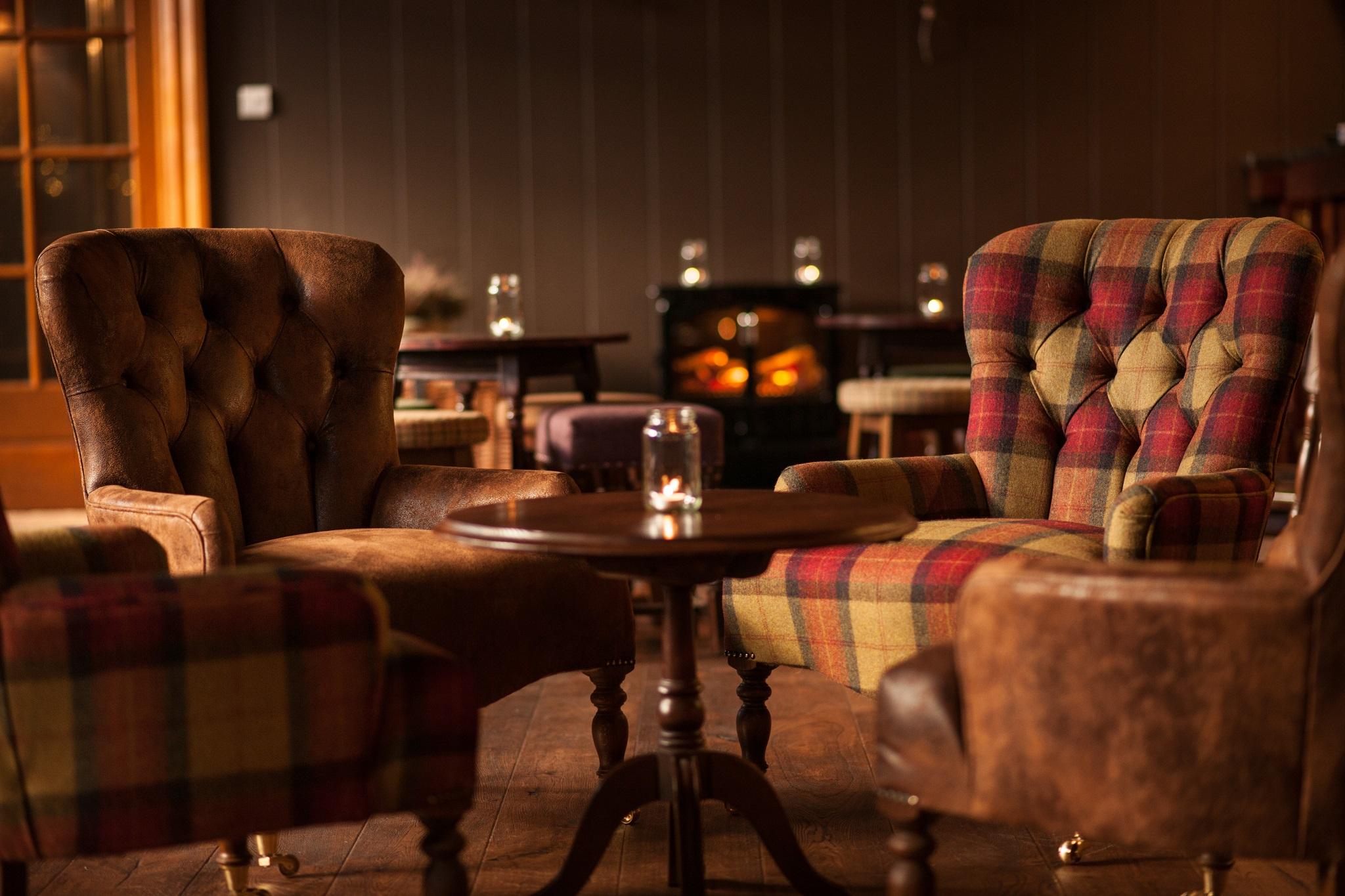 Balmoral Arms Hotel Ballater Ngoại thất bức ảnh